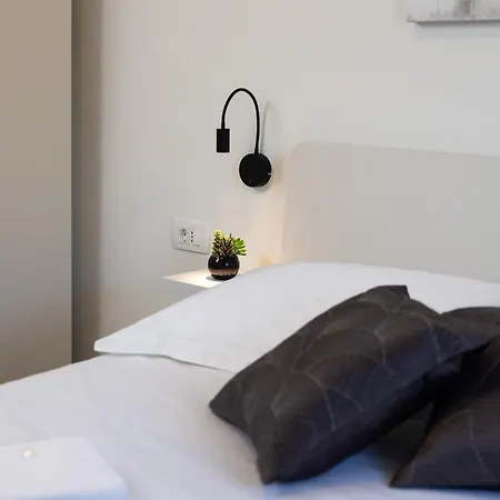 Apartman Meri With Garden