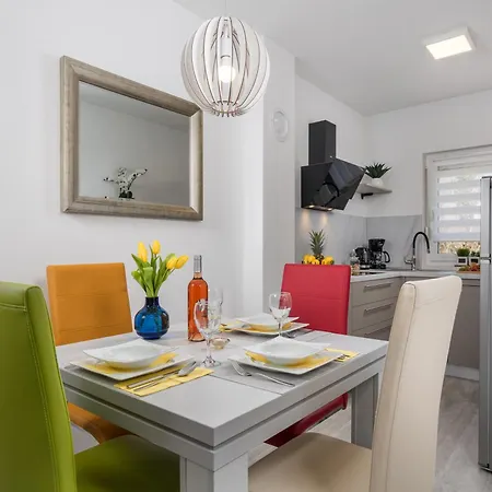 Meri With Garden Apartman