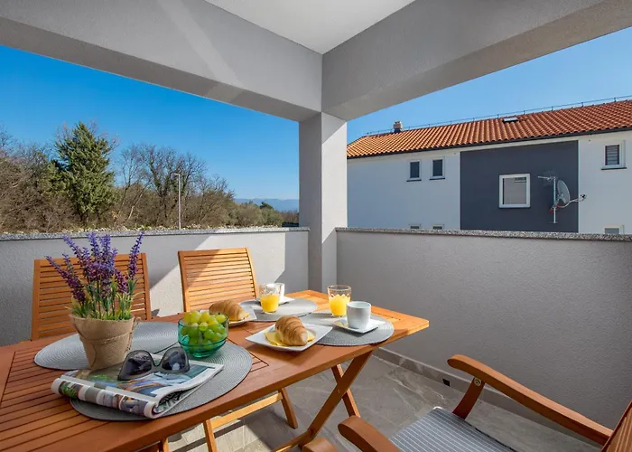 Meri With Garden Appartement *