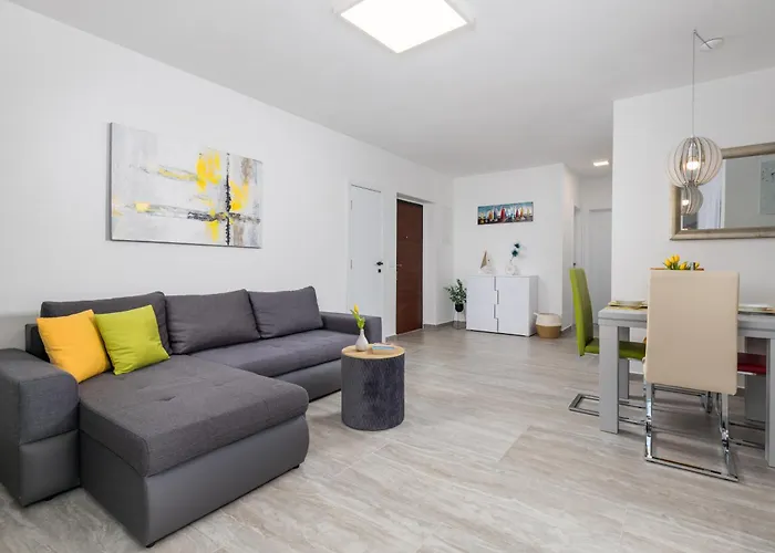 Meri With Garden Appartement *