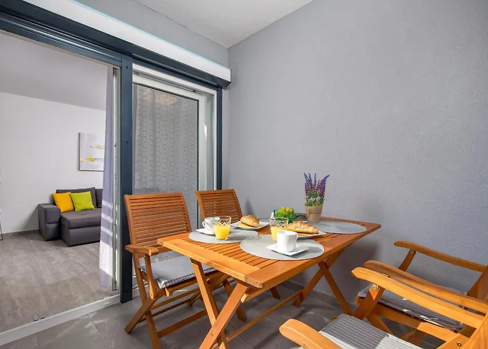 Appartement Meri With Garden